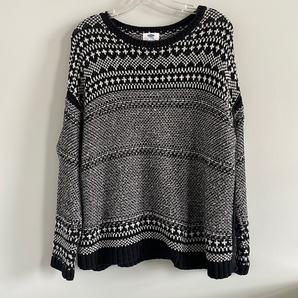 Old Navy Sweaters - Old Navy Sweater, Size Large